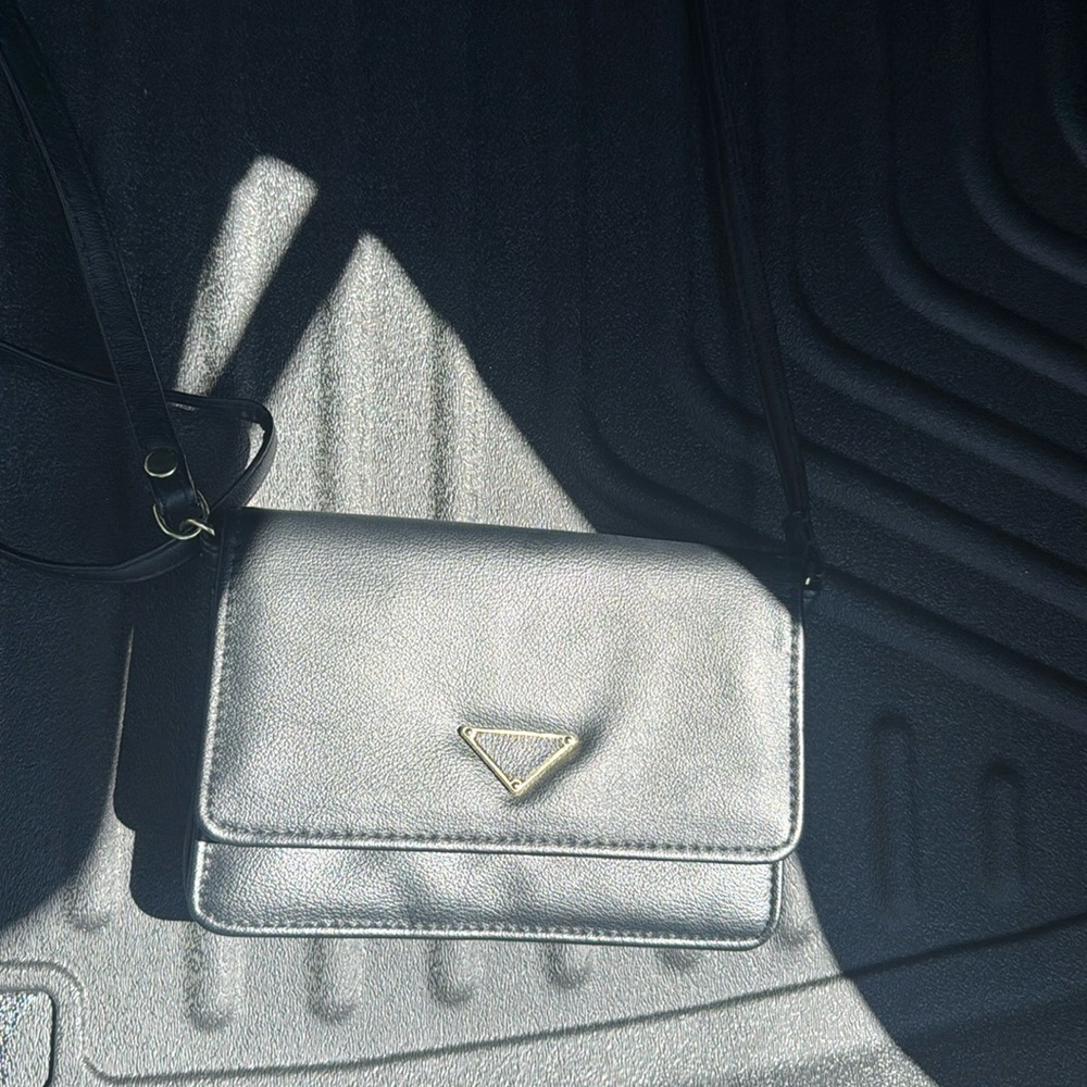 BRAND NEW! Black Purse with Strap